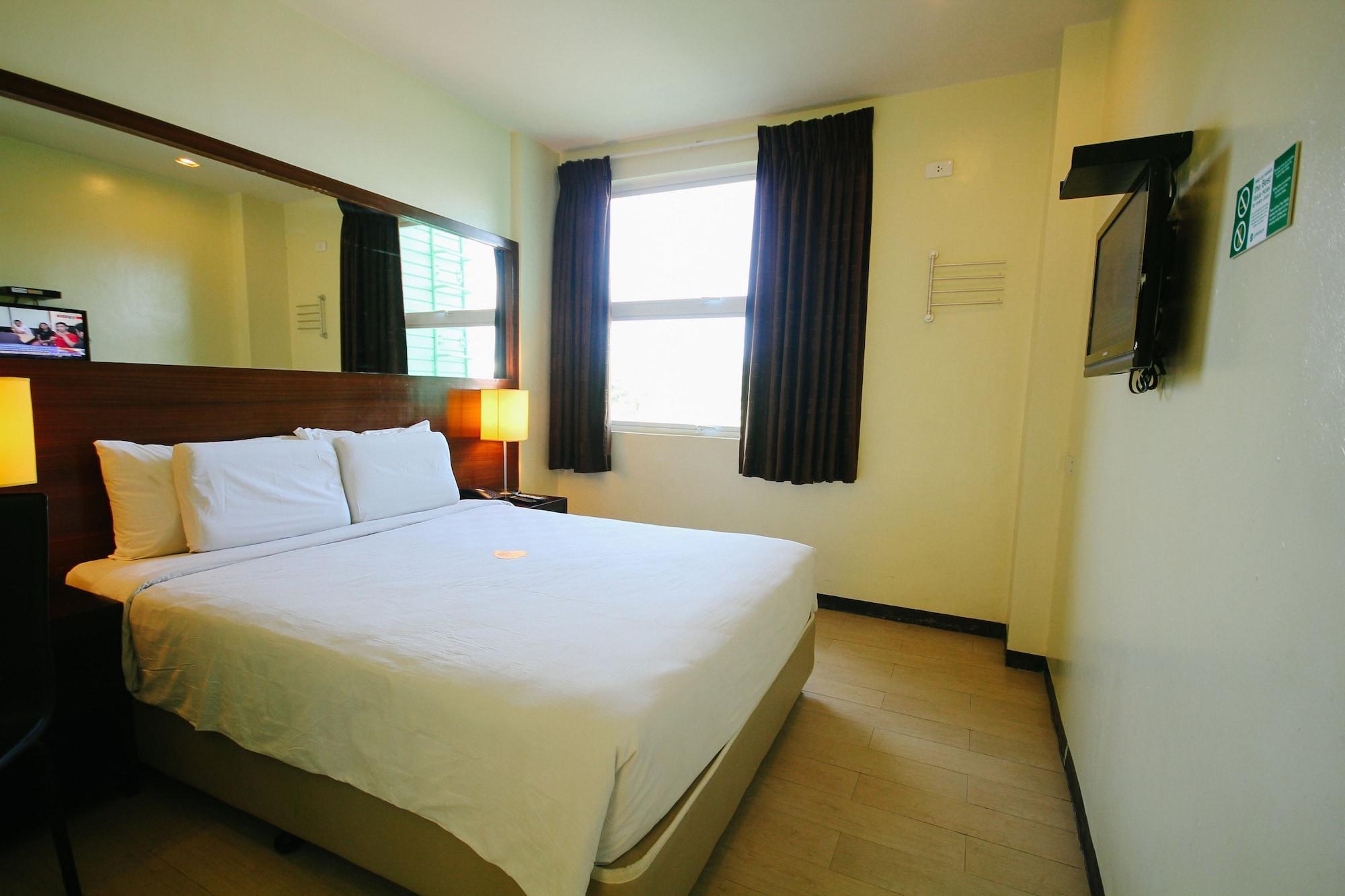 Go Hotels Баколод Екстер'єр фото